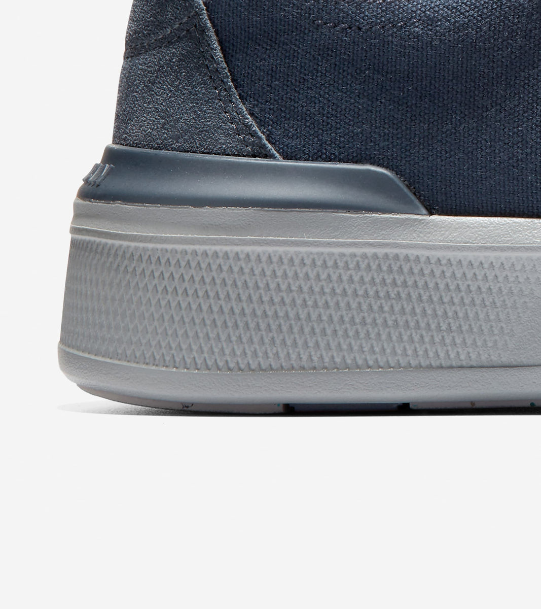 C38425:NAVY BLAZER/TURBULENCE/MONUMENT